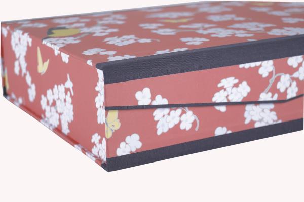 Box for memories "Saezuri"
